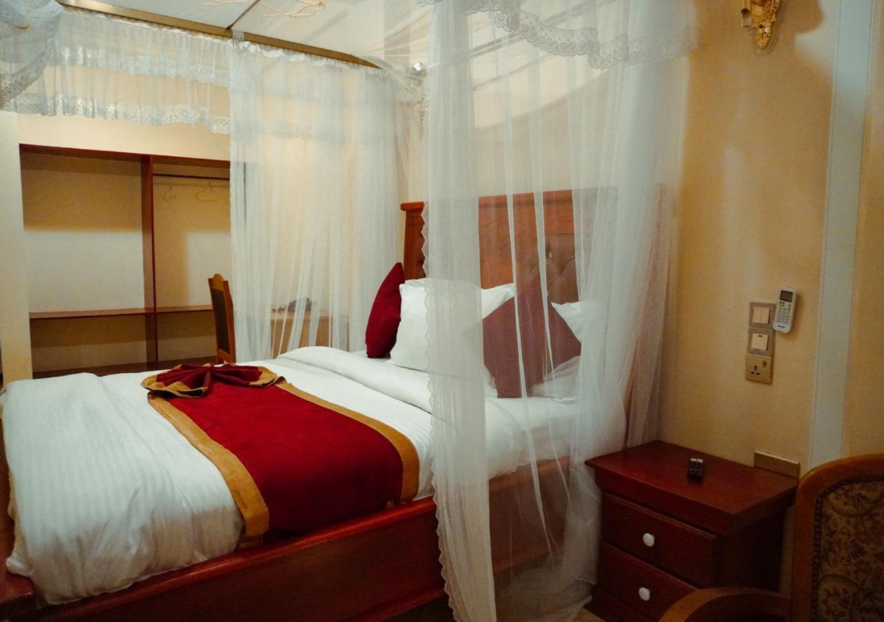 Senator Hotel Аруша Екстер'єр фото